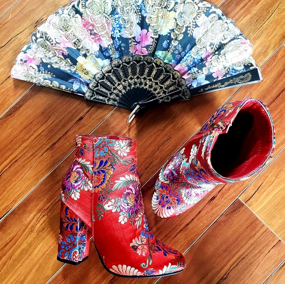 Asian-Inspired Block Heel Booties - Picture 1 of 7